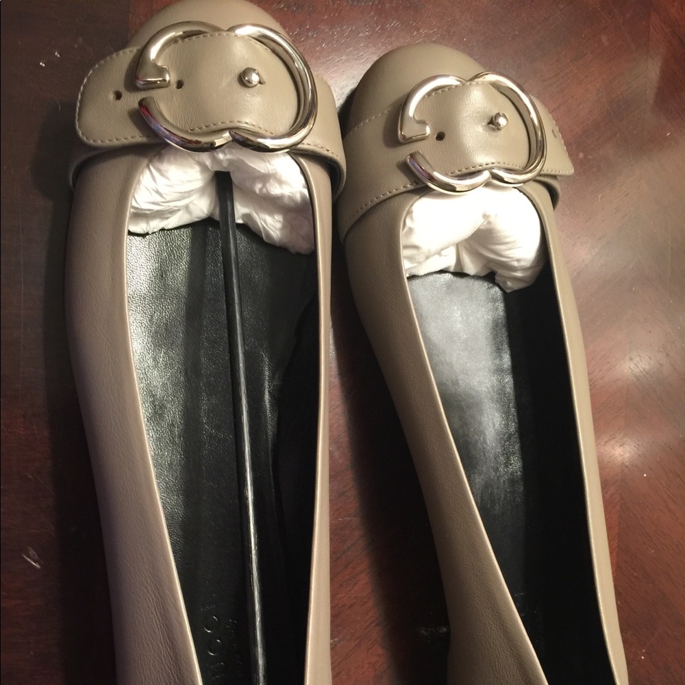 Gucci flats